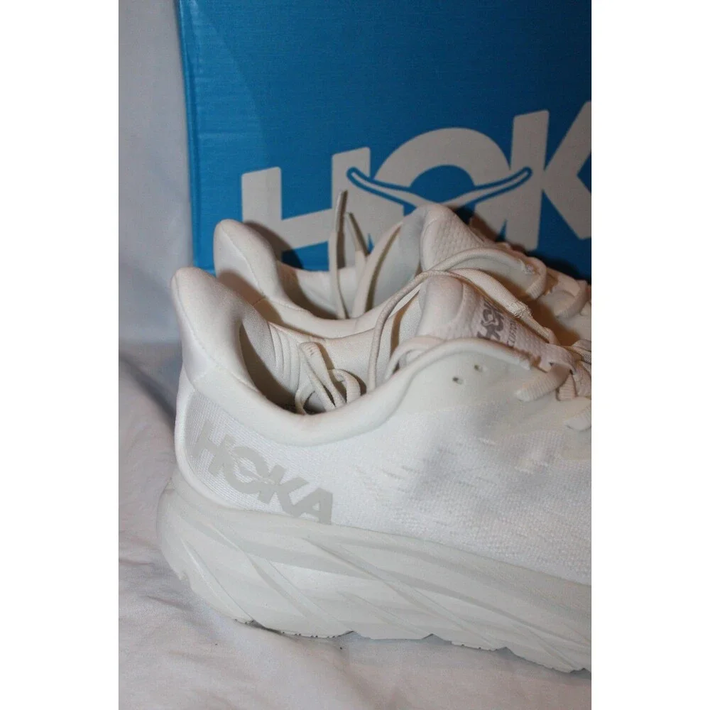 NIB HOKA ONE MEN'S‎ CLIFTON 8 RUNNING ATHLETIC SNEAKERS WHITE 9